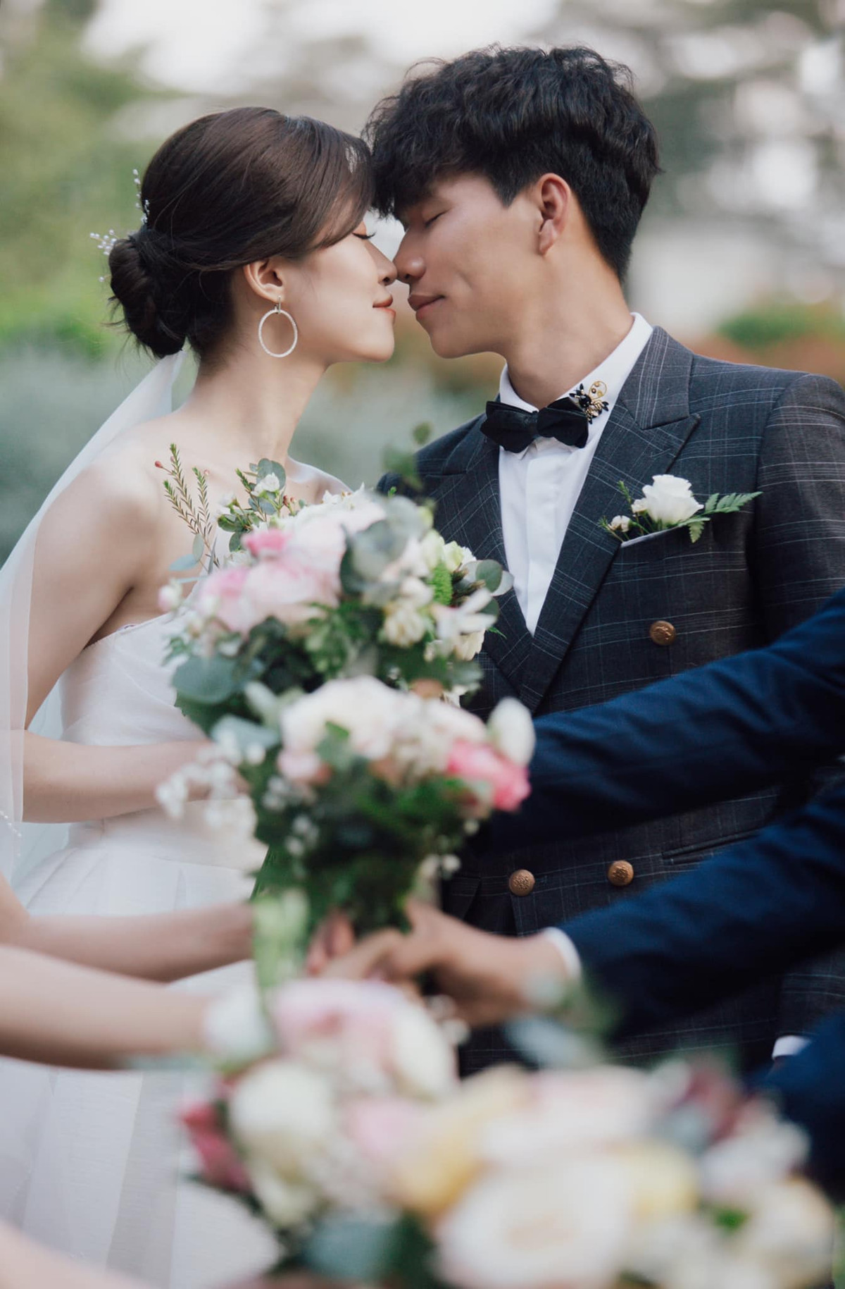 Ngoài xinh đẹp, Vóc Đỗ còn là một rich kid chính hiệu khi trang cá nhân luôn được phủ bằng những chuyến du lịch trời Tây, hàng hiệu đắt tiền và những bức hình check-in sang chảnh.