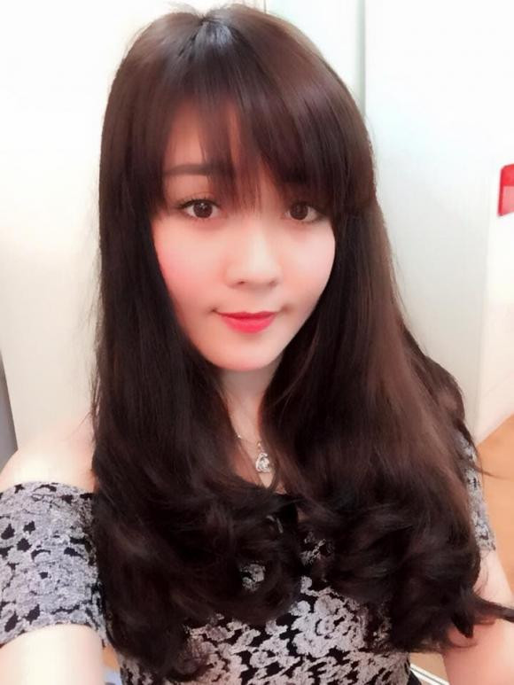 Cư dân mạng đã nhanh chóng đặt ra nghi vấn Âu Hà My có “can thiệp dao kéo” để được nhan sắc như hiện tại.