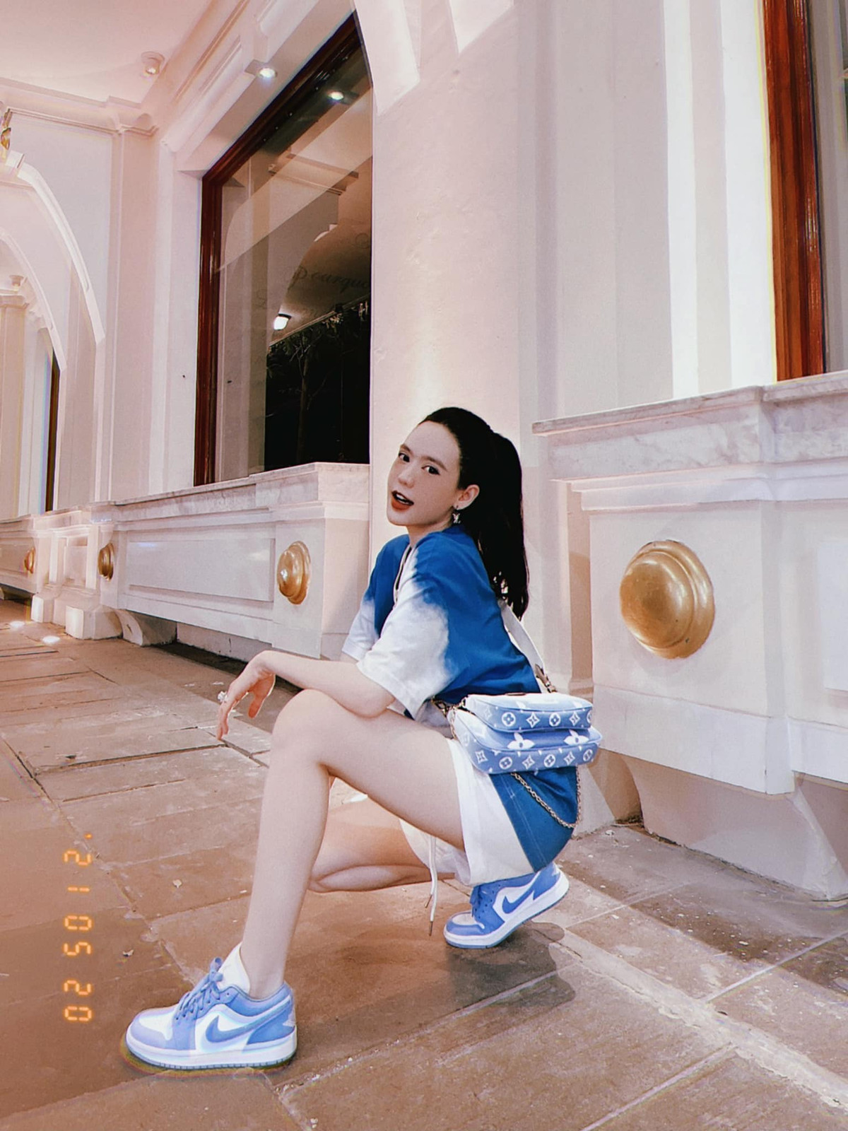 Vốn là hot girl Sài thành đình đám, Vân Tiny còn được biết đến nhiều hơn sau khi kết hôn với Fabo Nguyễn, trở thành con dâu ông trùm điện tử Sài Gòn.