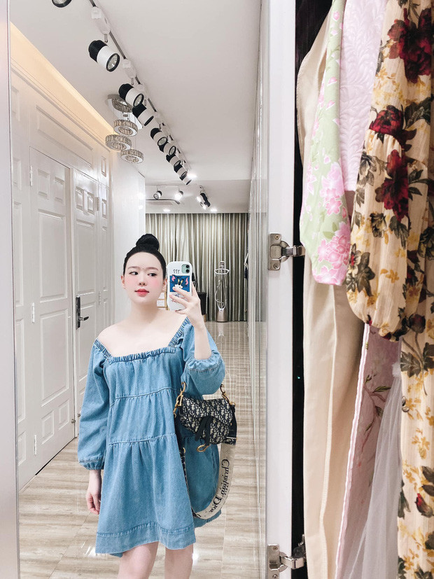 Không chỉ sở hữu ngoại hình xinh đẹp, nàng cựu hot girl Sài thành này còn được ngưỡng mộ bởi cuộc sống sang chảnh như mơ.