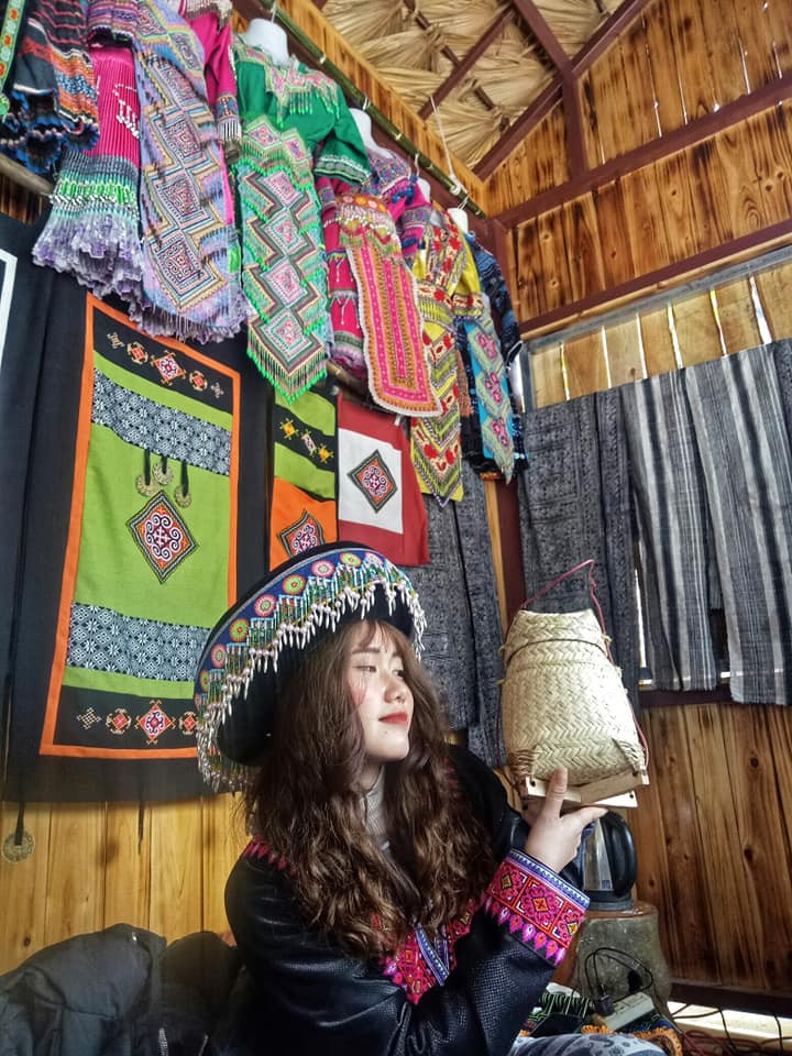 Bo pho ve que, hot girl dan toc H'Mong quang ba du lich que nha-Hinh-3