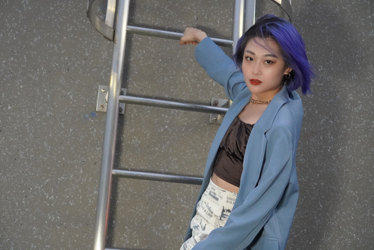 Nữ streamer này vẫn thường xuyên khoe hình ảnh cho người hâm mộ ngắm trọn đường cong quyến rũ của mình.