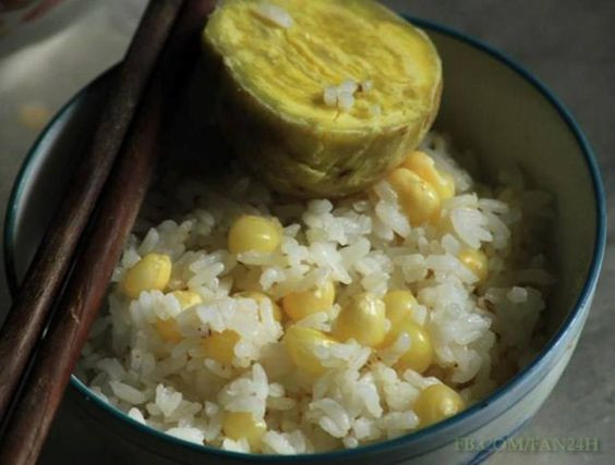 Tuy nhiên với thế hệ đi trước, món ăn tuổi thơ này lại là một phần ký ức gắn liền suốt cuộc đời.