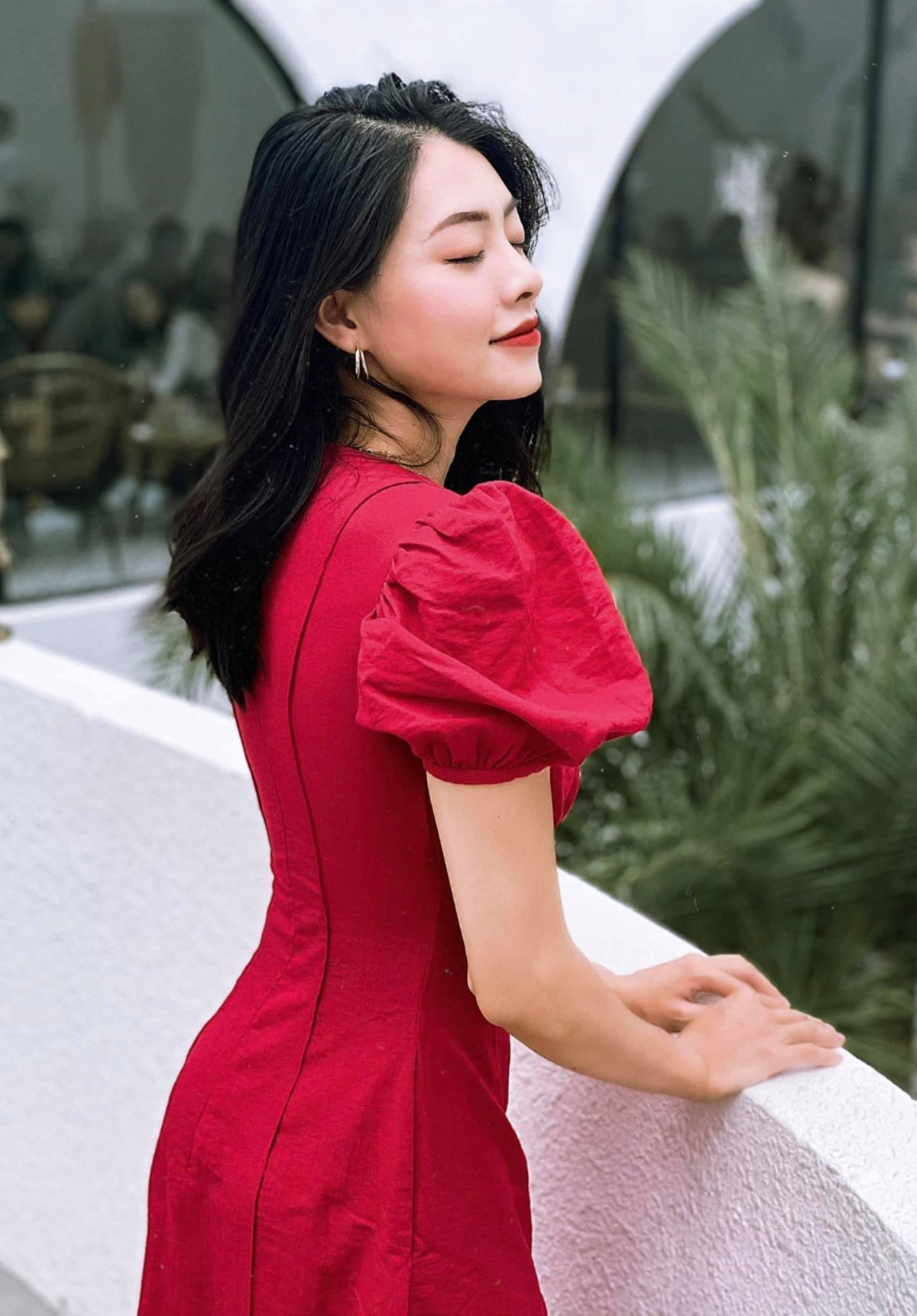 Bên cạnh việc tham gia những bộ phim online, gái xinh cũng diễn xuất trong một vài MV ca nhạc, TVC. Ảnh: Tổng hợp