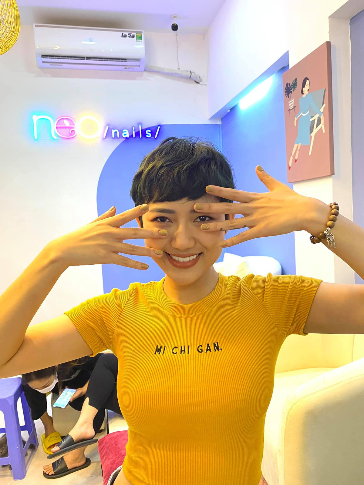 Hình ảnh mới của cô nàng được người hâm mộ ủng hộ nhiệt tình, những đường nét sắc sảo trên gương mặt cùng với dáng vóc của Trang Cherry vẫn luôn khiến cho người hâm mộ phải hết lời khen ngợi.