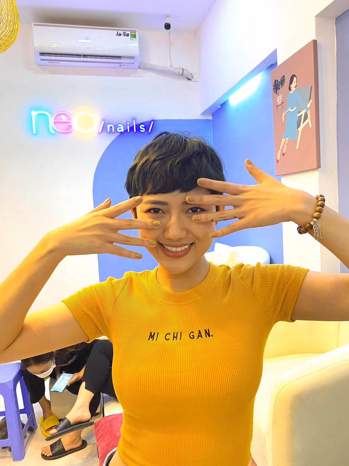 Hình ảnh mới của cô nàng được người hâm mộ ủng hộ nhiệt tình, những đường nét sắc sảo trên gương mặt cùng với dáng vóc của Trang Cherry vẫn luôn khiến cho người hâm mộ phải hết lời khen ngợi.