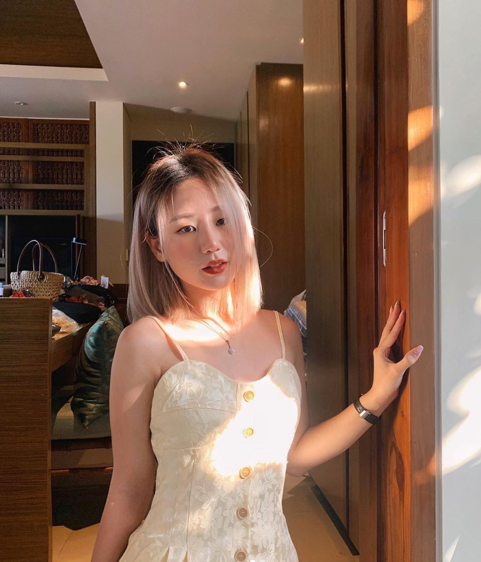 Giải thích cho nhan sắc có phần khác xa trước đó của mình, Thảo Trinh cho hay: "Bức hình này là do tôi ốm thôi. Chứ bình thường cũng ok lắm".