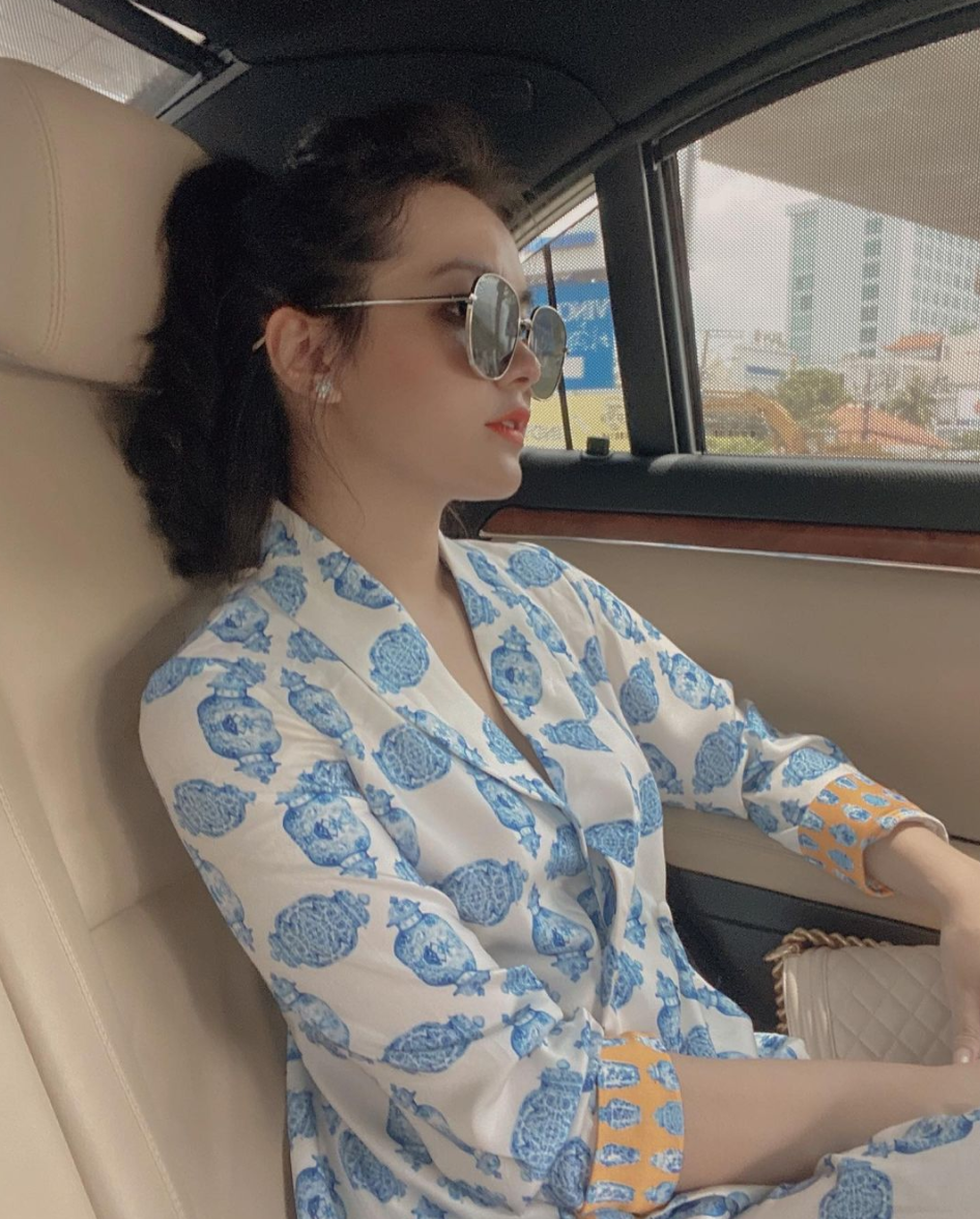 Hồ Thiên Trang hiện đang có gần 100 nghìn người theo dõi và tài khoản Instagram có dấu tích xanh chính chủ. Ảnh: Tổng hợp