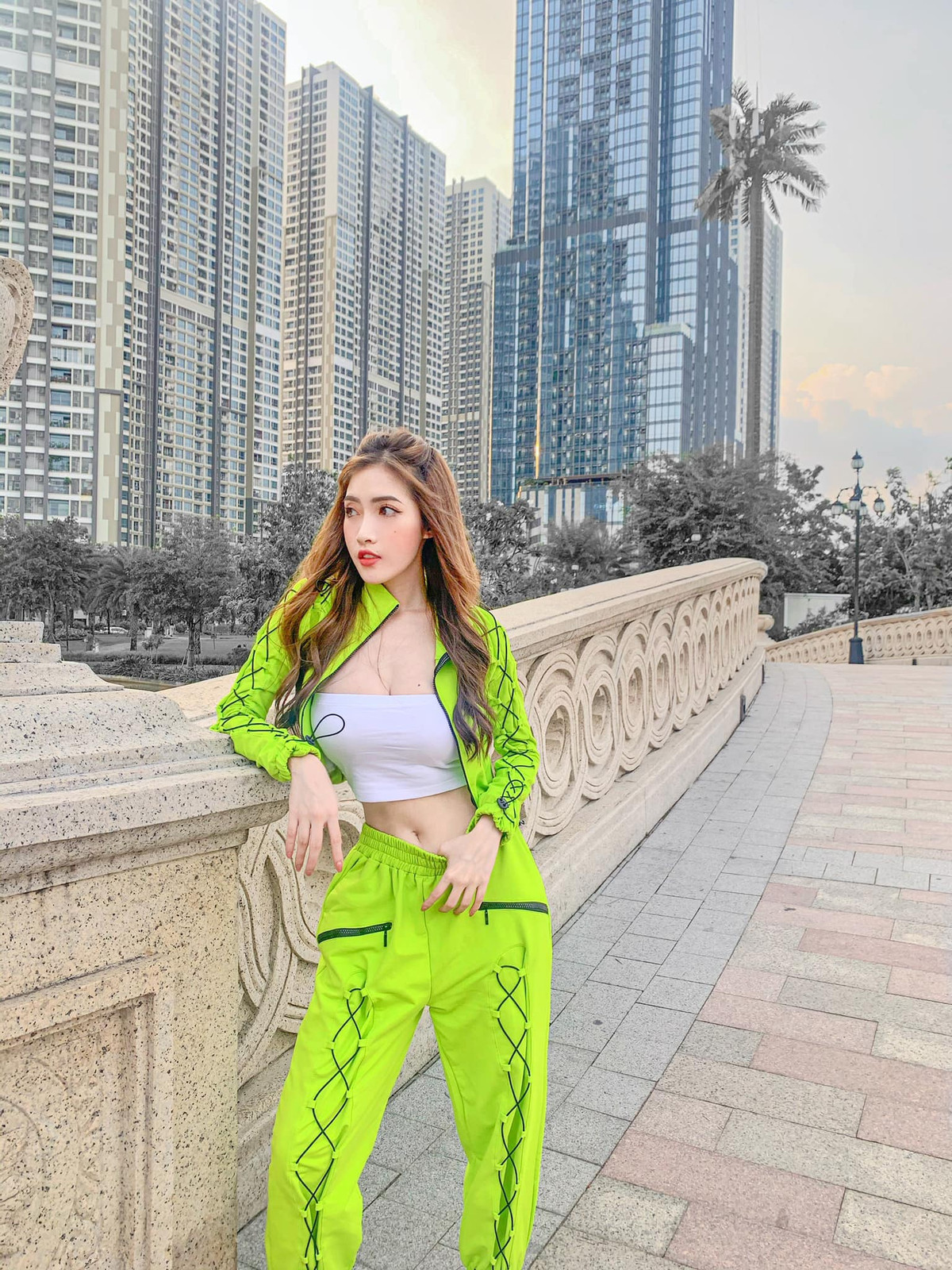 Là một diễn viên, Thảo My rất chú trọng tới sắc vóc. Cô thường xuyên chia sẻ những khoảnh khắc tập luyện trên trang cá nhân.