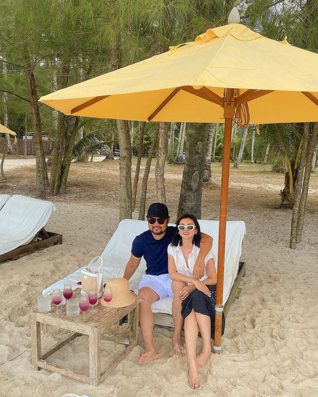 Thường chia sẻ về chồng, những kinh nghiệm trong hôn nhân và mối quan hệ với nhà chồng nhưng hiện tượng thẩm mỹ này lại không hay đăng ảnh ông xã.