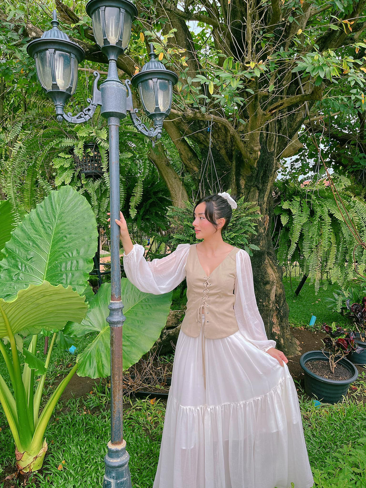 Cuộc sống sang chảnh của "hot girl dao kéo" Angela Chu sau khi lấy đại gia người Thái Lan này vẫn luôn nhận được nhiều sự chú ý và quan tâm của các chị em.