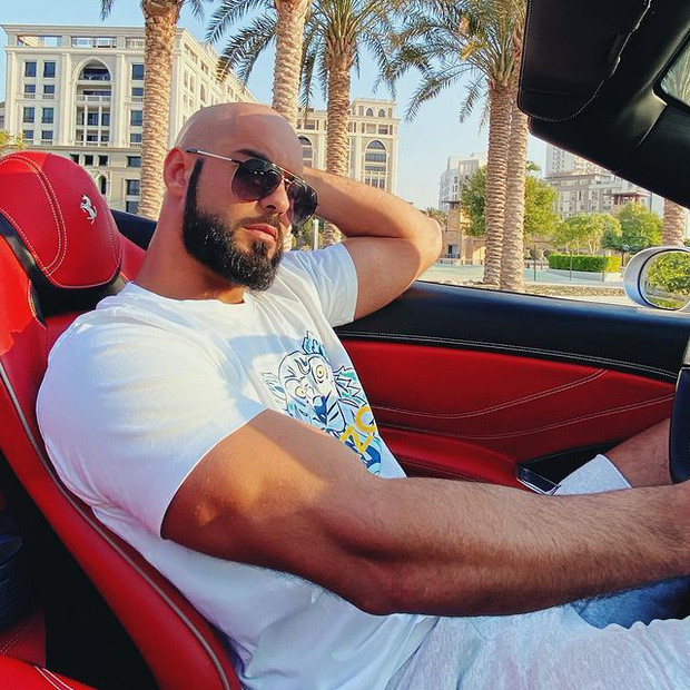 Nhiều người nhận xét hiện tại anh chàng không còn giữ được vẻ đẹp gây xao xuyến như xưa mà có phần chững chạc, trưởng thành hơn.