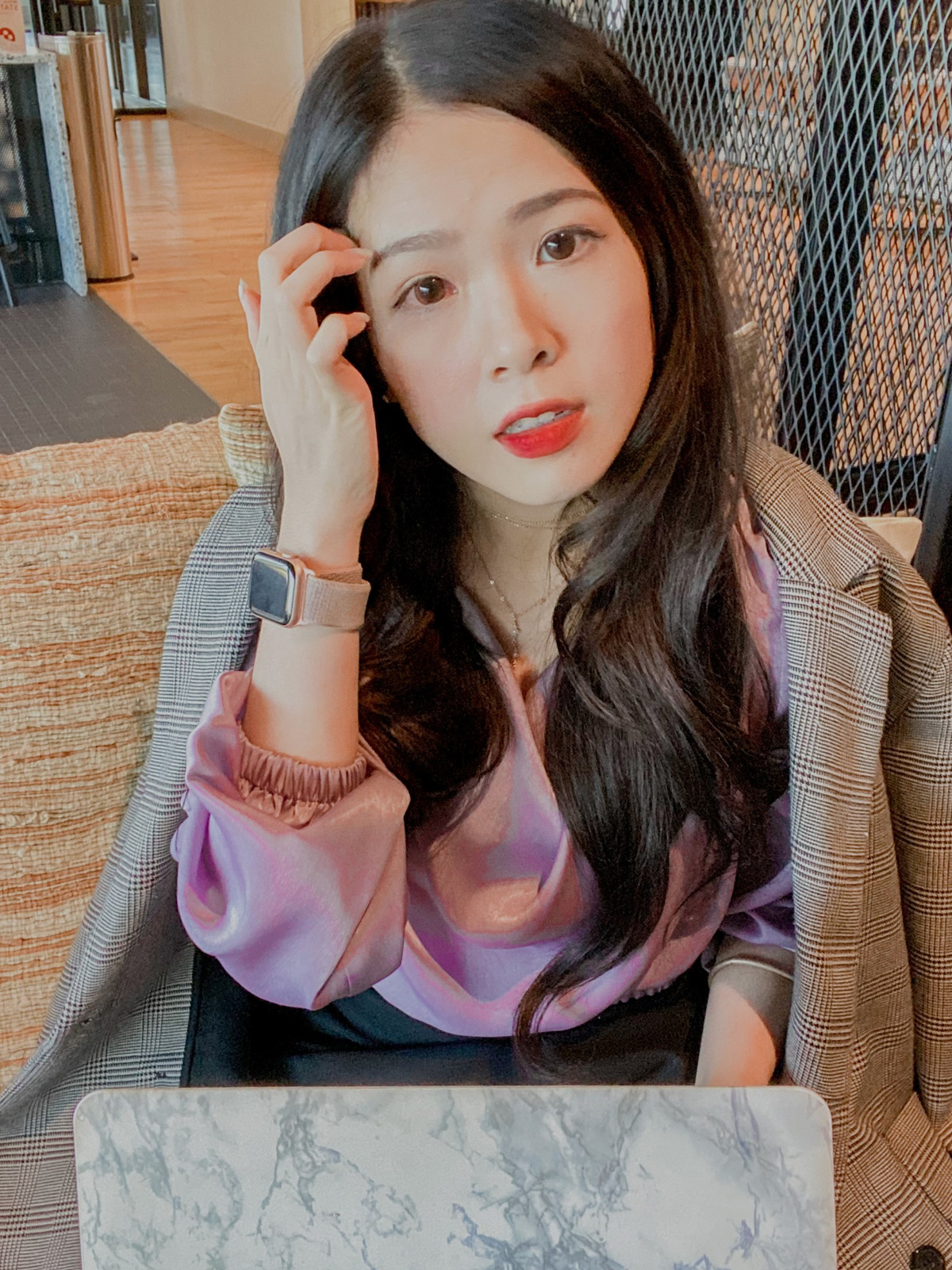 Xuất hiện đầy tự tin và cuốn hút, Thảo Trần đã khiến các “cá mập” tranh nhau đầu tư và kêu gọi thành công 3,5 tỷ tiền vốn cho công ty mới thành lập.