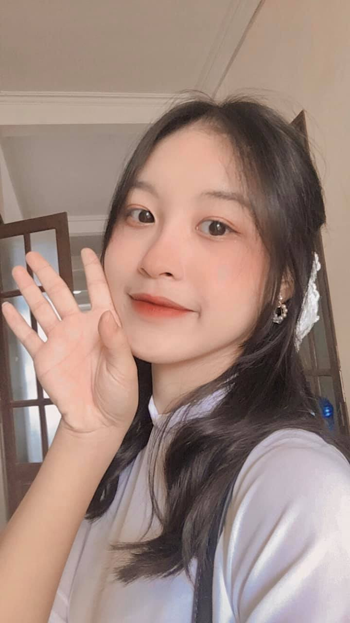 Gái xinh 2K cũng tích cực tham gia vào nhiều phong trào, hoạt động của trường học và địa phương.