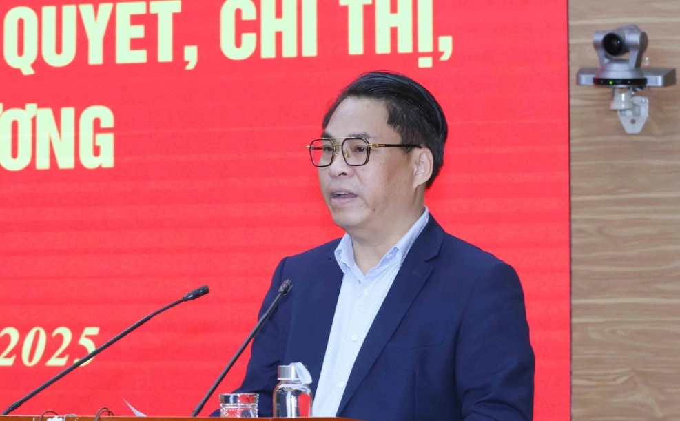 Ngày 25/3, báo cáo Bộ Chính trị đề án sáp nhập tỉnh, thành Ngay 25/3, bao cao Bo Chinh tri de an sap nhap tinh, thanh