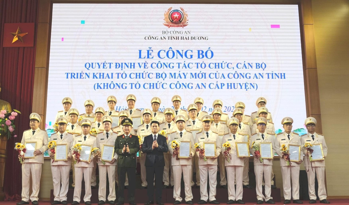 Hải Dương: 11 trưởng công an cấp huyện nhận vị trí công tác mới Hai Duong: 11 truong cong an cap huyen nhan vi tri cong tac moi