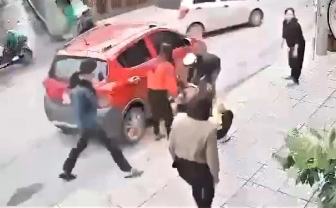 Trách nhiệm vụ bé trai 16 tháng tuổi bị ô tô tông tử vong Trach nhiem vu be trai 16 thang tuoi bi o to tong tu vong