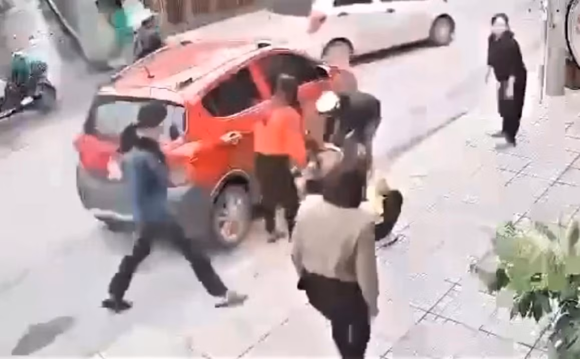 Trach nhiem vu be trai 16 thang tuoi bi o to tong tu vong