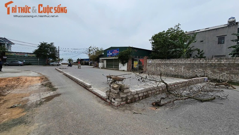 Dỡ bỏ tường gạch dân xây chắn lòng đường ở Hải Dương Do bo tuong gach dan xay chan long duong o Hai Duong