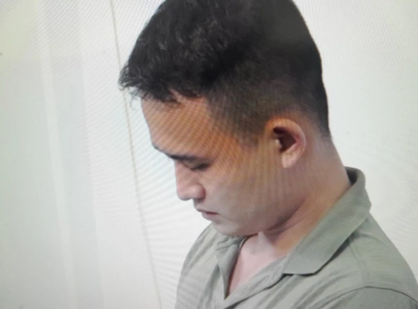 Khoảng 13h ngày 27/12/2023, Thông chở chị H. đi ăn uống rồi thuê phòng tại một khách sạn ở xã Đạo Thạnh, TP Mỹ Tho để nghỉ ngơi. Tối cùng ngày, Thông lái ô tô chở chị H. đi mua bia và thức ăn đến bờ kè sông Tiền ăn uống. 23h cùng ngày, Thông chở H. đến khu vực quảng trường thuộc xã Đạo Thạnh, đề nghị chấm dứt quan hệ tình cảm, nhưng H. không đồng ý và dọa điện thoại cho vợ Thông biết. 