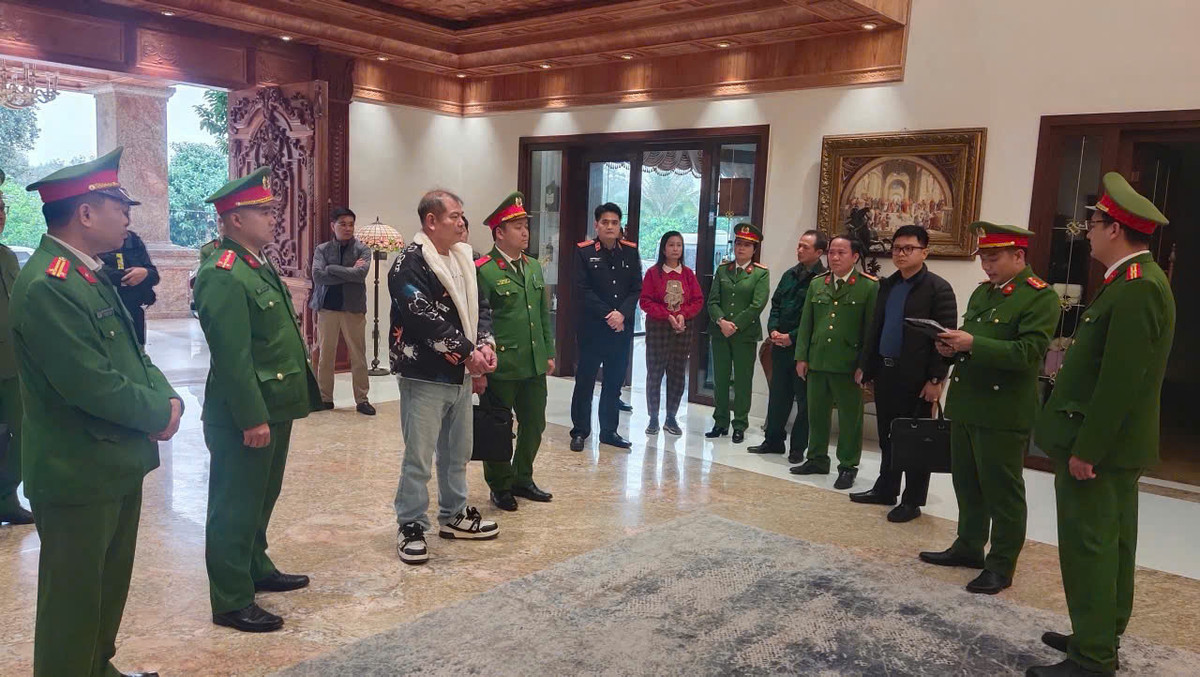 Tuấn "Trắng" bị bắt để điều tra về tội Lạm dụng tín nhiệm chiếm đoạt tài sản.