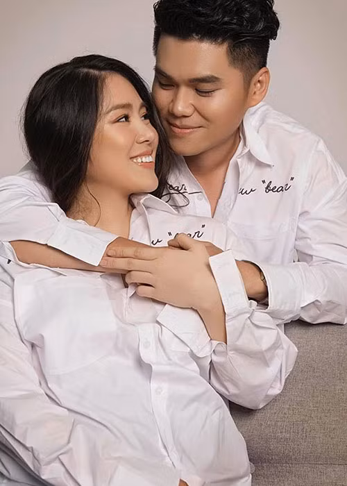 Khi bước ra từ cuộc hôn nhân với Quách Ngọc Ngoan, Lê Phương một mình nuôi cậu con trai. Cho đến khi gặp Trung Kiên trong chuyến đi Trường Sa, nữ diễn viên đã tìm được hạnh phúc trọn vẹn.