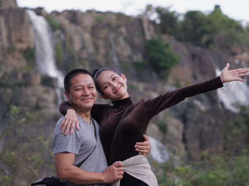 Trải qua cuộc hôn nhân đổ vỡ với DJ Hoàng Phong, Kim Hiền tìm được bến đỗ hạnh phúc bên doanh nhân Andy.