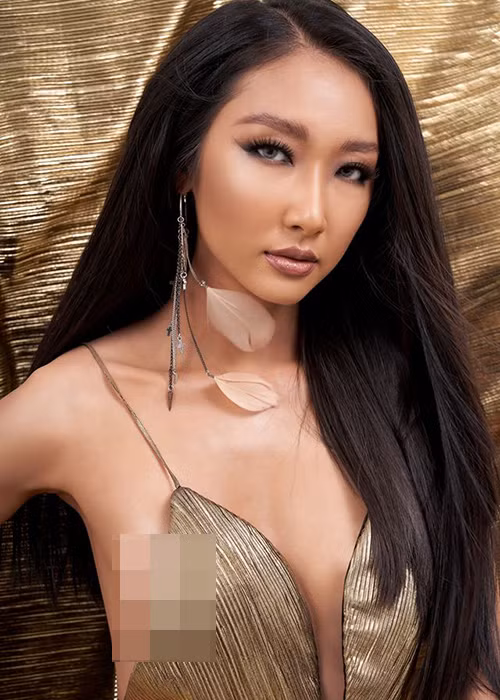 Cô sở hữu gương mặt đậm chất Á Đông cùng số đo 3 vòng 82-64-92.