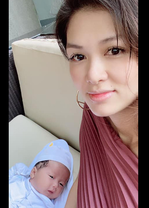 Gần đây, Oanh Yến đưa cả 6 nhóc tì đi biển.