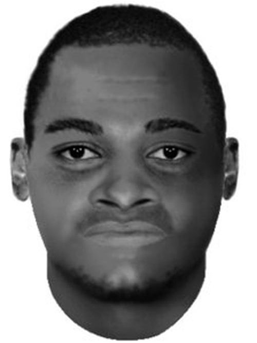  5. Rơi từ máy bay: Hồi tháng 9/2012, cơ thể của một người đàn ông đã rơi xuống một đường phố gần sân bay Heathrow ở tây nam London. Ban đầu, cảnh sát nghĩ rằng đây là một nạn nhân bị giết, nhưng sau đó được xác định là Jose Matada, 26 tuổi, người Mozambique, đã bám càng máy bay với hy vọng đến châu Âu tìm một cuộc sống tốt hơn.