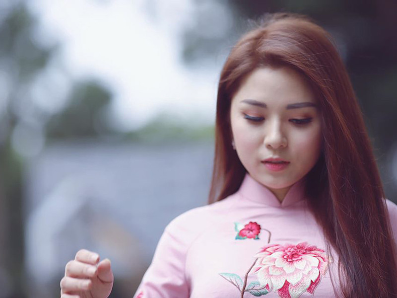 Chia sẻ trên Zing, Diệu Linh cho biết, từ Tết, sức khỏe của cô có chiều hướng xấu nên cô quyết định nhập viện điều trị.