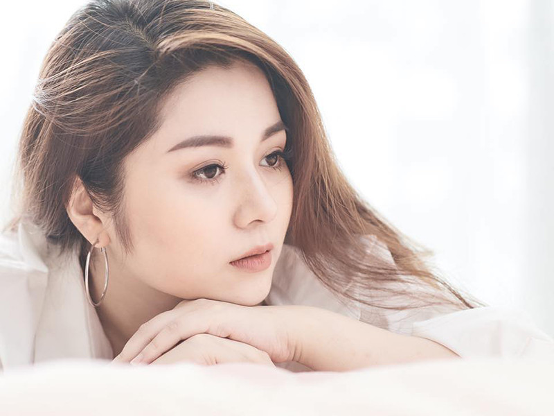 Nữ MC sinh năm 1991 phát hiện bị ung thư cách đây 2 năm nhưng giấu kín thông tin này với khán giả.