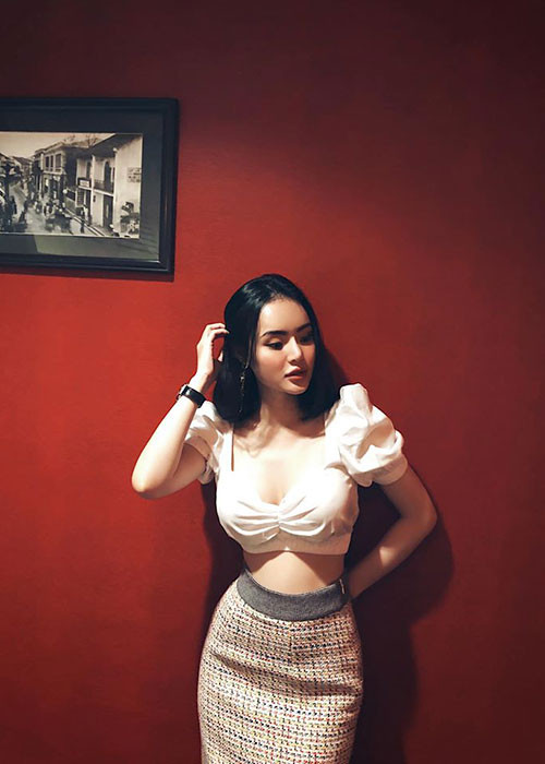 Những thay đổi tích cực của em gái Angela Phương Trinh được đón nhận.