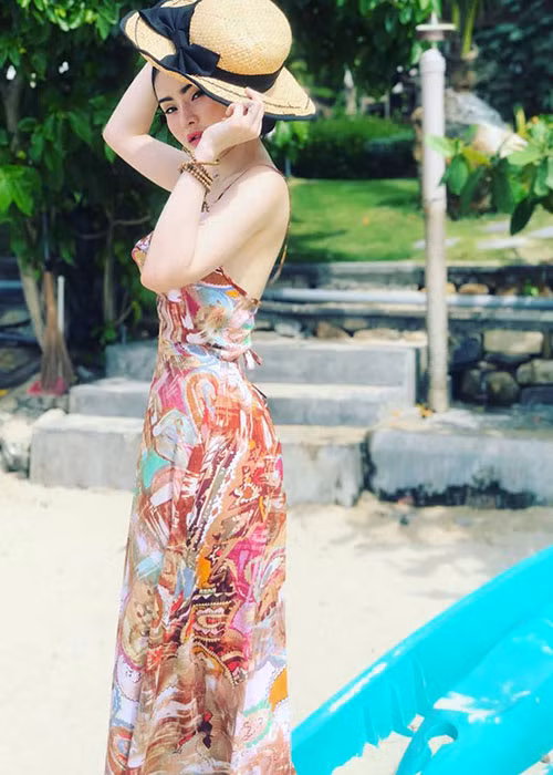 Phương Trang từng đóng phim "Mùi ngò gai", "Cậu bé ngoài hành tinh", "Kính vạn hoa"... nhưng không gây chú ý như chị gái.