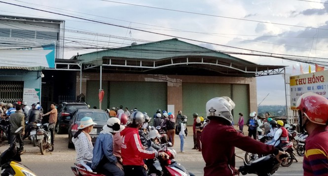 Vu Bi thu dot xe, muon xac: Do no vi 