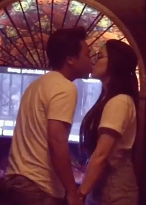 Bất luận có chuyện gì xảy ra Minh Hải vẫn bên cạnh Hòa Minzy.