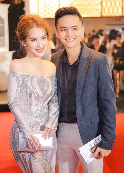 Cặp đôi không phải "ông chồng - cô vợ hoàn hảo" nhưng mãn nguyện với hạnh phúc đang có.