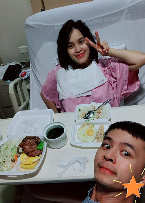 Tháng 4/2018, cặp đôi đón con gái đầu lòng gia nhập tổ ấm.