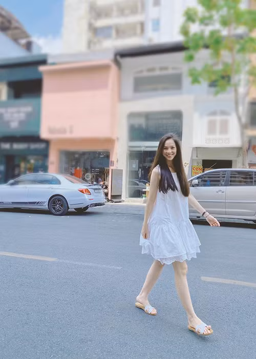 Nữ ca sĩ trẻ trung dù đã bước sang tuổi 39.