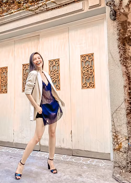 Trong những năm qua, nữ ca sĩ không công khai chuyện tình cảm dù nhiều lần úp mở đã có người yêu.