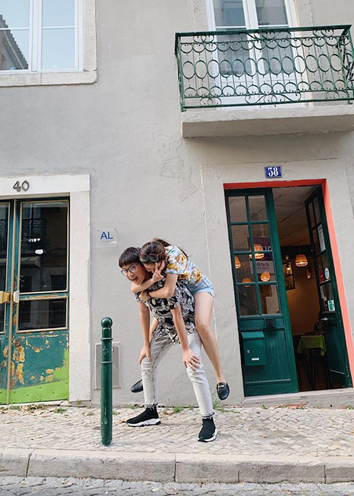 Huyền My hết lòng yêu thương cậu em trai kém cô 8 tuổi.