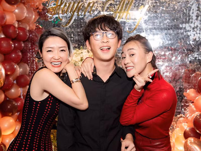 Việt Anh chững chạc ở tuổi 17.