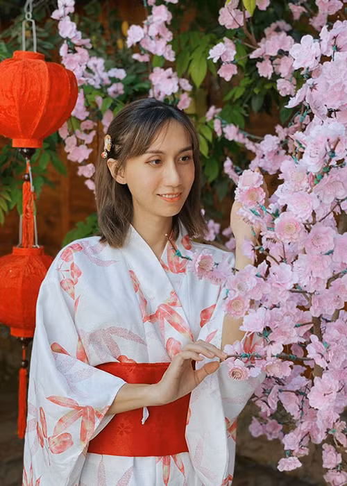 Lynk Lee rất thích bộ ảnh mới dù cô để lộ khuyết điểm ở mí mắt.