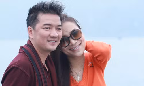 Hong Ngoc bi bong do no noi xong hoi, Mr Dam nhin ma bat khoc