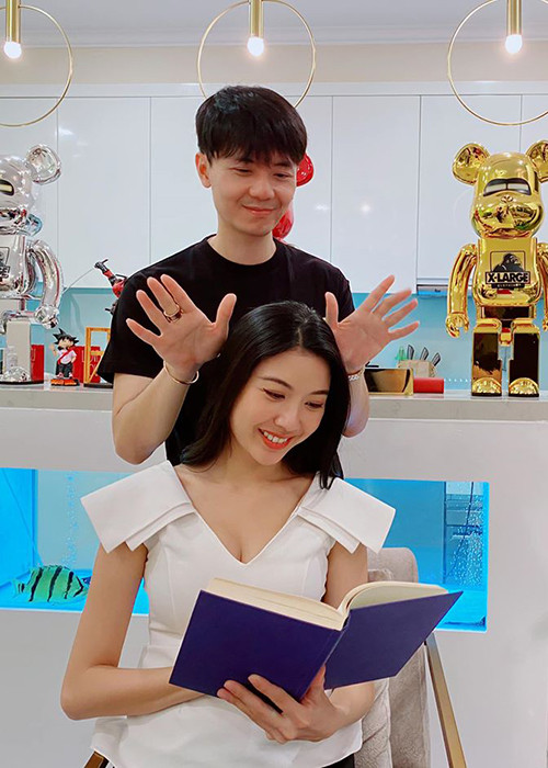 Hẹn hò được 2 năm nhưng mãi gần đây, Thúy Vân và Nhật Vũ mới công khai chuyện tình cảm.