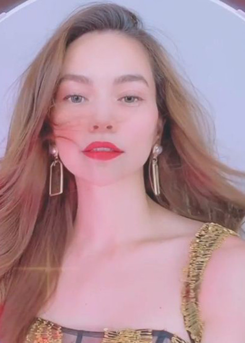 Nhan sắc gần đây của Hồ Ngọc Hà vẫn đẹp mặn mà.