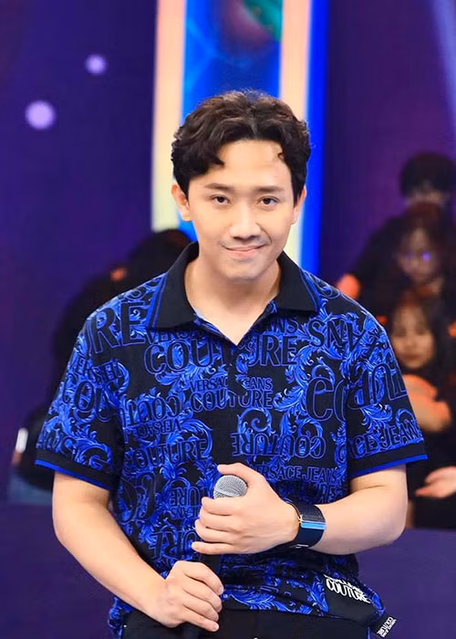 Trấn Thành từ chối đề cập đến thông tin bị “cấm lên sóng” mà chỉ nhận lỗi vì phát ngôn, hành vi khiến khán giả không hài lòng, đồng thời khẳng định không có ý ngông cuồng hay thách thức với khán giả.