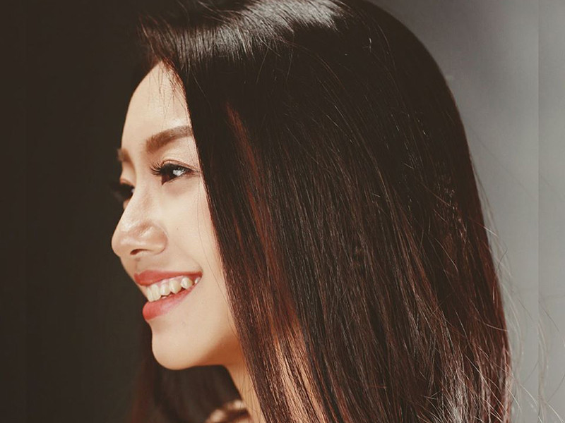 Cô từng tham gia các khóa học làm phim ngắn và diễn xuất.