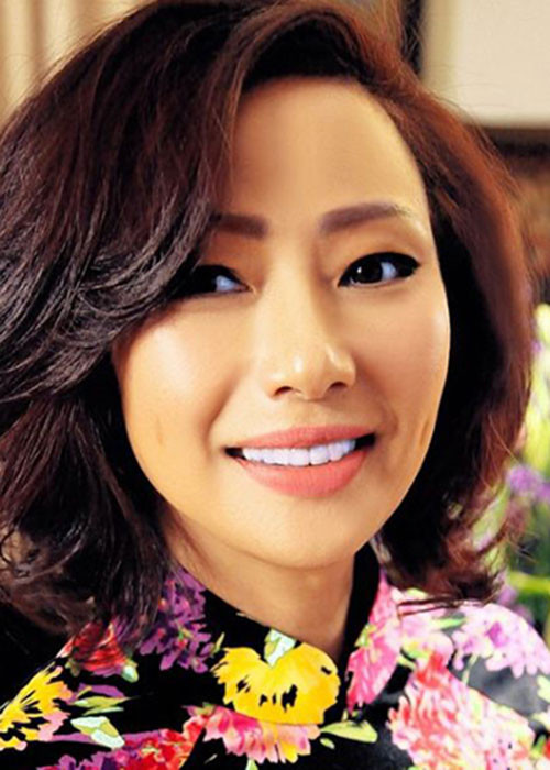 “Tôi tập luyện là để có đủ sức khỏe bay nửa vòng trái đất thăm mẹ tôi mỗi tháng”, nam thiết kế cho hay. Anh muốn mẹ an tâm khi nhìn thấy con trai thật khỏe mạnh.