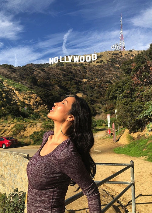 Nữ người mẫu đã sang Mỹ để học diễn xuất và tìm kiếm cơ hội kinh doanh nhưng đang bị kẹt lại trong 6 tháng liên tiếp vì COVID-19.